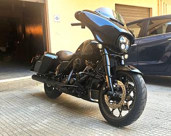 HARLEY DAVIDSON STREET GLIDE ST