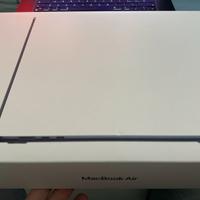 MacBook Air M3 15" - 2024