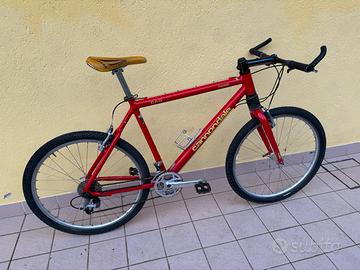 Vintage MTB Cannondale F2000 1997