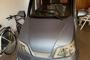 Macchina elettrica senza patente seminuova