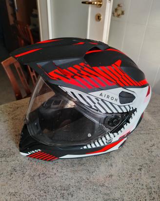 casco Airoh Commander