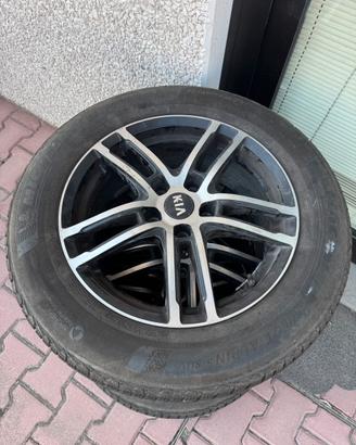 Cerchi con gomme Kia sportage