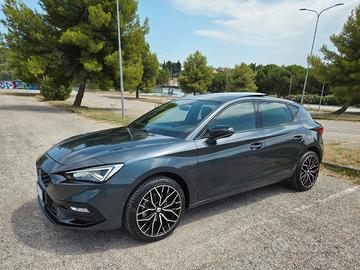 SEAT Leon 4 KL 1.5 TGI cambio manuale m.y. '23