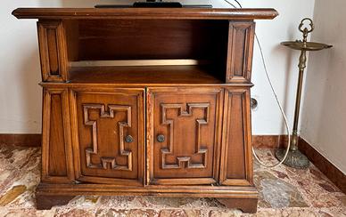 Credenza