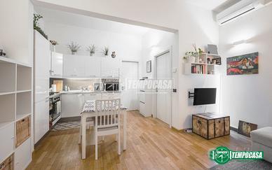 Elegante bilocale ristrutturato in via Cesare da S