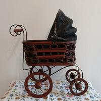 Carrozzina bambole antiquariato
