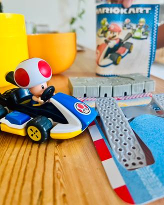 Nintendo Toad super mario sorpresa kinder
