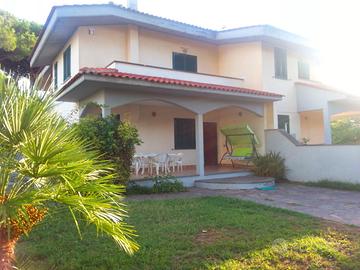 Villa indipendente, in elegante zona verde