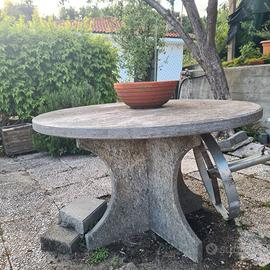 Tavolo da giardin