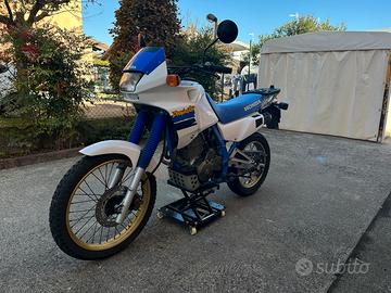 Honda Dominator 650