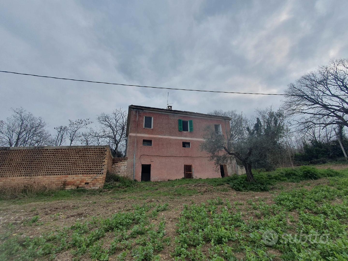 Masseria con annessi terreni in Scafa (PE) - Vista 2