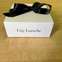 Portachiavi nuovo con scatola da donna Guy Laroche