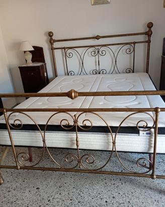 letto matrimoniale in ferro battuto