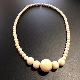 Collana graduata di avorio 70 cm.
