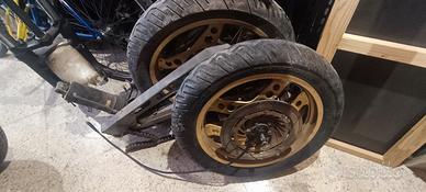 Cerchi forcelle e minuteria Honda VF 750 RC15