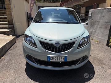 Lancia Ypsilon 1.0 FireFly 5 porte S&S Hybrid Gold