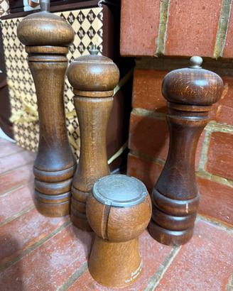 Set 4 Macinapepe e Macinasale vintage in legno
