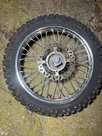 Cerchi Enduro 21/18 con gomme Pirelli MT21 80%