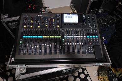 Mixer behringer x32 con flightcase