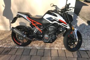 KTM Duke 125