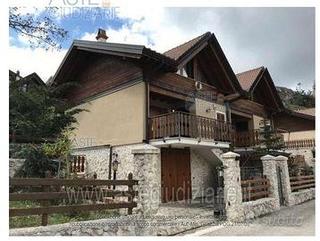 Villa o villino Ovindoli [A4353554]