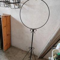 Piedistallo per gabbia uccelli