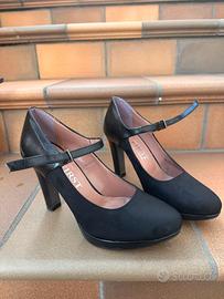 Scarpe con tacco taglia 37