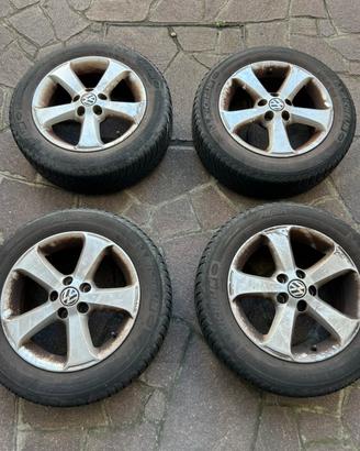 4 Cerchi in lega 15 pollici 5 fori VW Polo