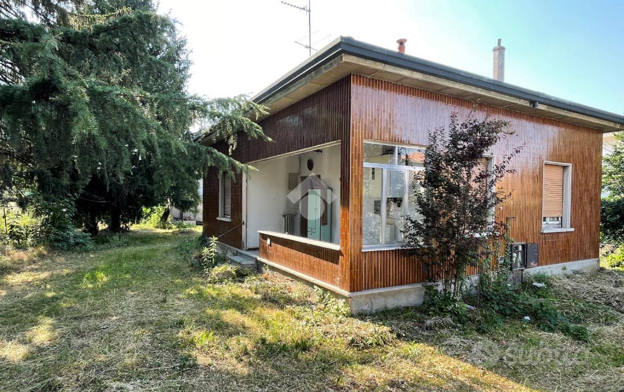VILLA SINGOLA A BREGNANO - Vista 2