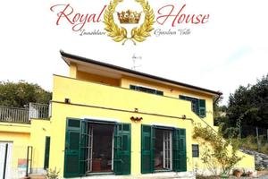 Villa di 210 m² con più di 5 locali e box auto dop