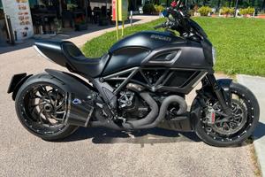 ducati diavel dark 1200 con  termignoni