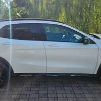 Mercedes Gla Night Edition 