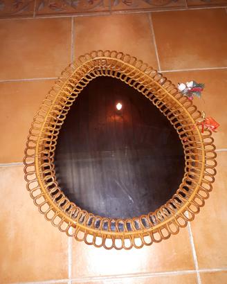 Specchio ovale in rattan anni '60