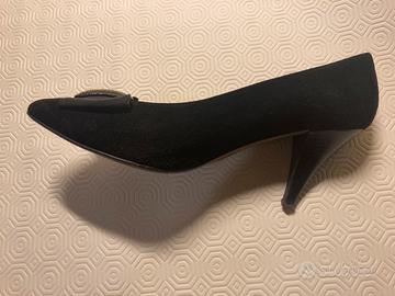 Scarpe LAMOS vintege in camoscio nero con tacco