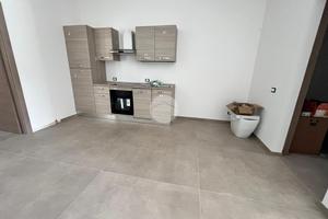 2 LOCALI A CASTELLUCCHIO