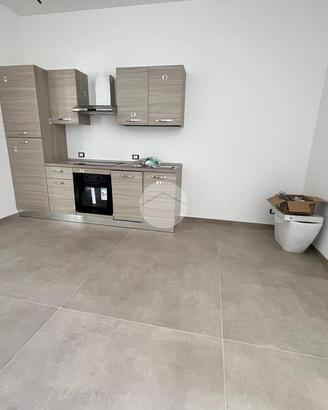 2 LOCALI A CASTELLUCCHIO