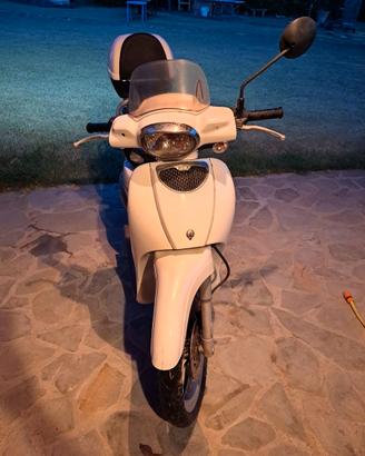 Scooter Scarabeo 50 Aprilia