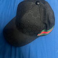 Cappello firmato