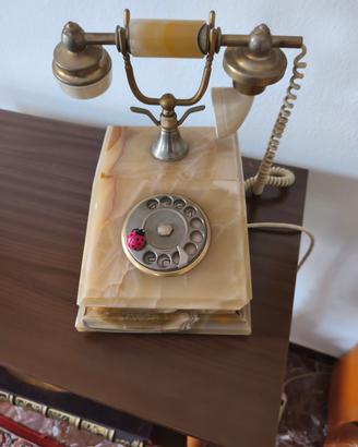 Telefoni 