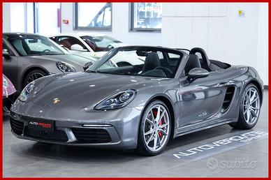 PORSCHE 718 2.5 S