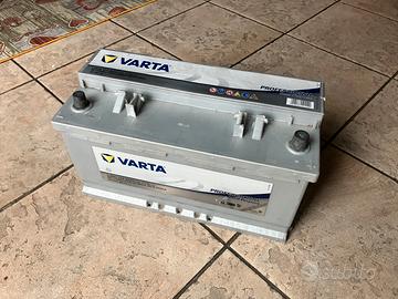 Batteria piombo acido Varta 90 Ah