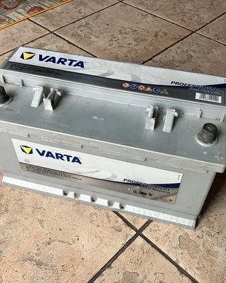 Batteria piombo acido Varta 90 Ah
