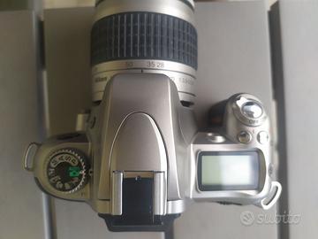 macchina fotografica Nikon f55 obiettivo Nikkor