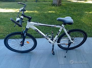 Mountain bike Bianchi con contachilometri 