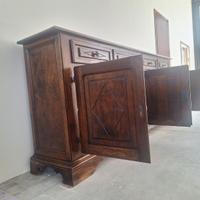 mobile in legno massello