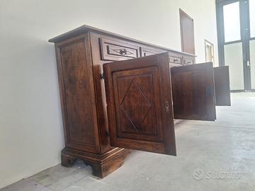 mobile in legno massello