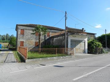 Casa accostata di 235 mq