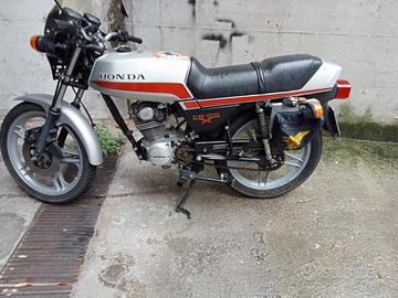 Honda Cb 125 X - sportiva anni '80