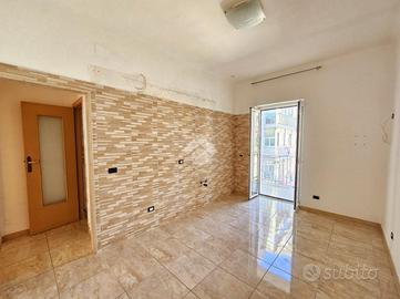 2 LOCALI A TARANTO