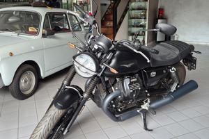 Moto Guzzi V7 Stone 850   2025 